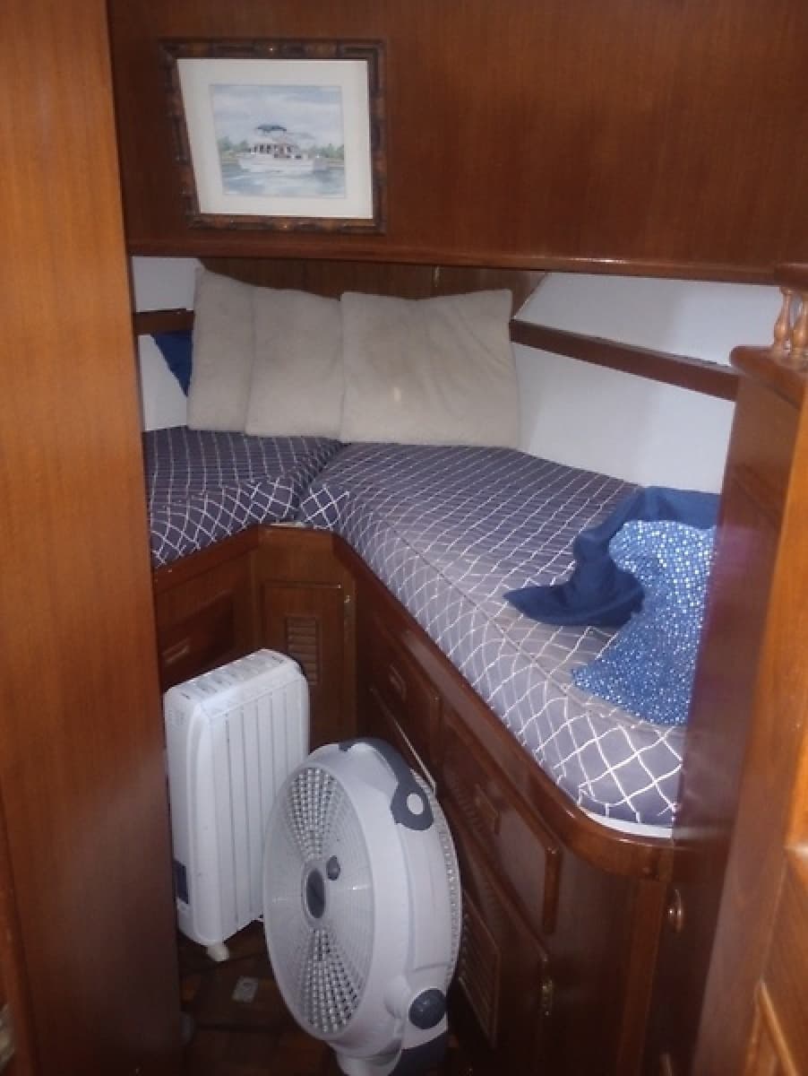 1981 Marine Trading 44 Double Cabin - Photo 33