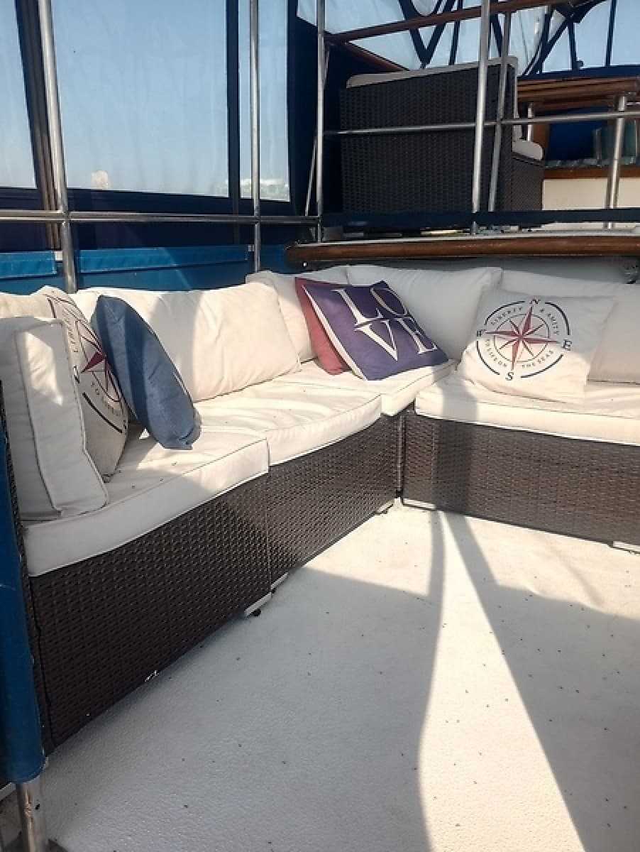 1981 Marine Trading 44 Double Cabin - Photo 12