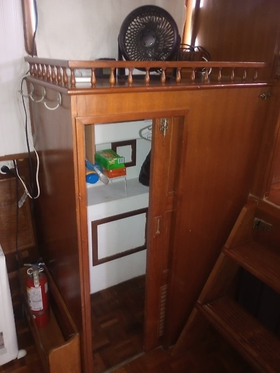 1981 Marine Trading 44 Double Cabin - Photo 44