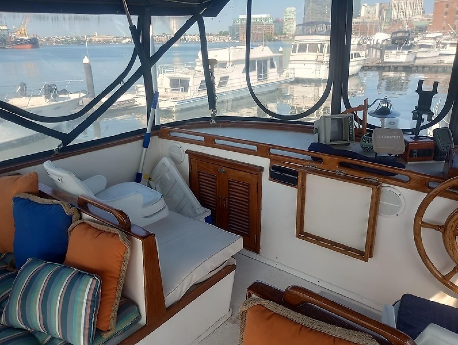 1981 Marine Trading 44 Double Cabin - Photo 19