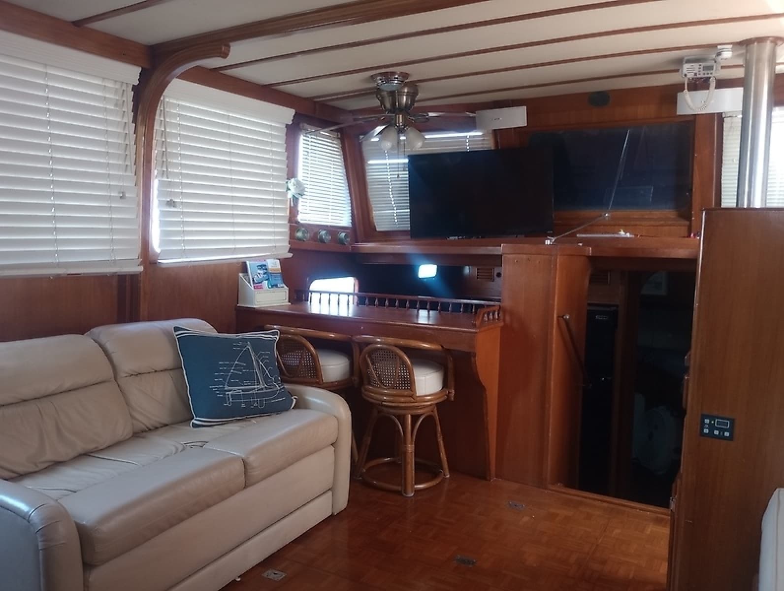 1981 Marine Trading 44 Double Cabin - Photo 23