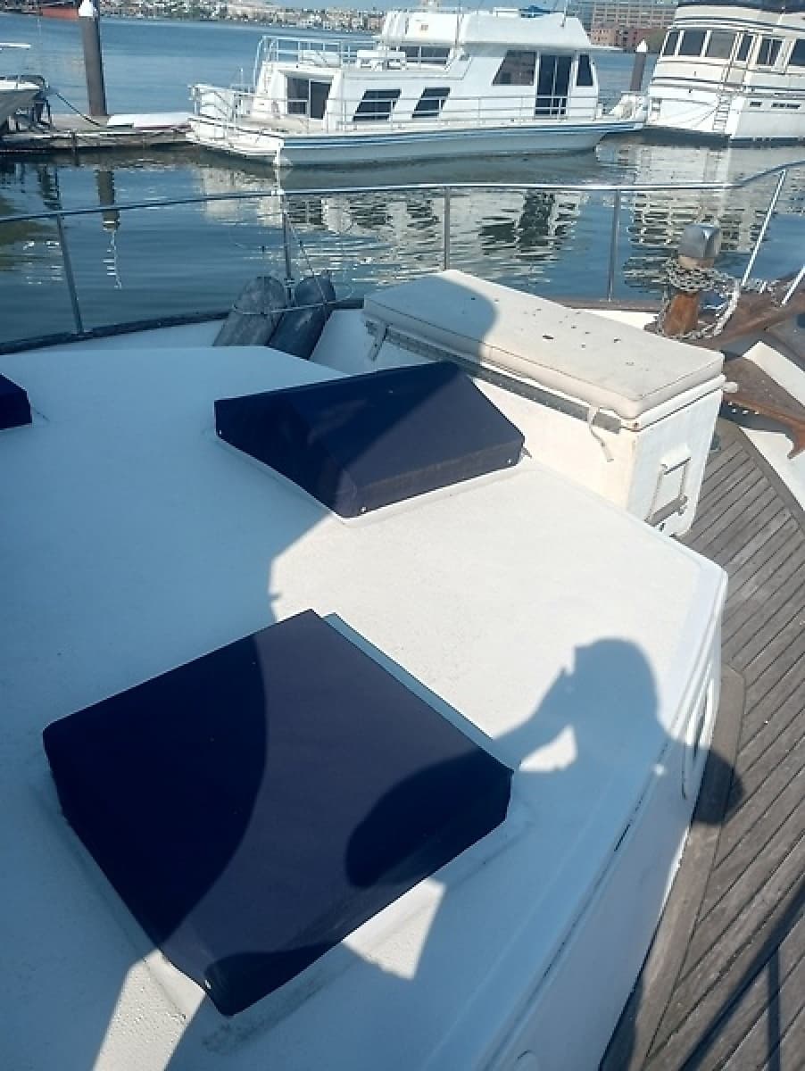 1981 Marine Trading 44 Double Cabin - Photo 4
