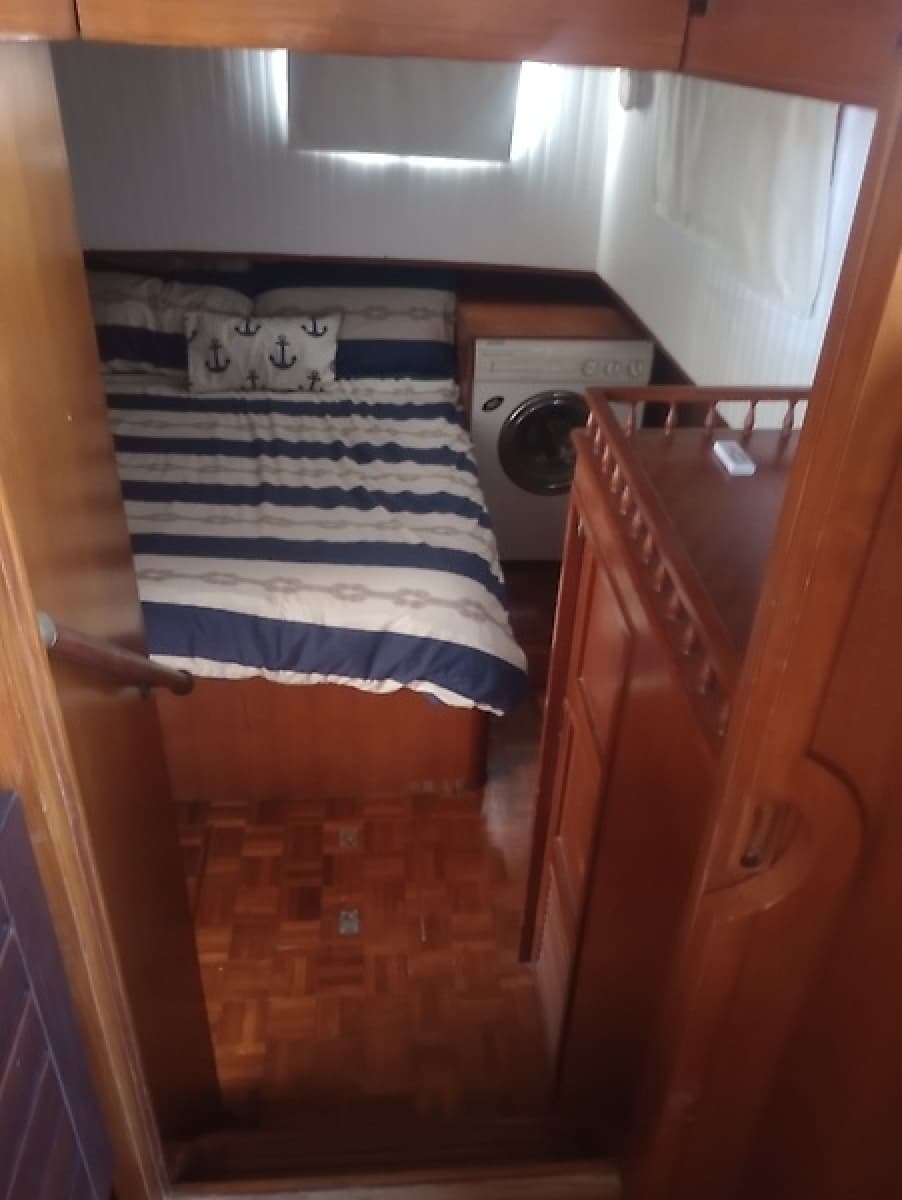 1981 Marine Trading 44 Double Cabin - Photo 36