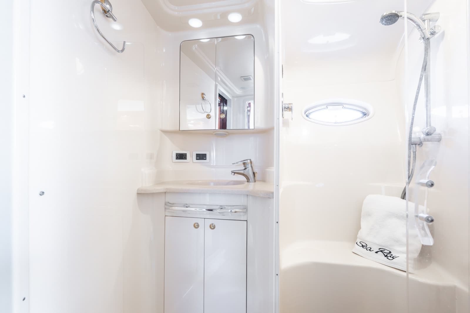 2001 Sea Ray 510 Sundancer 800 CAT - Photo 55