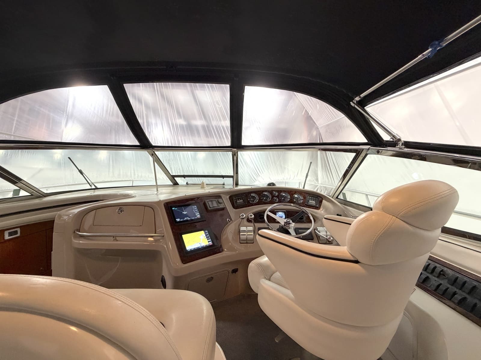 2001 Sea Ray 510 Sundancer 800 CAT - Photo 4