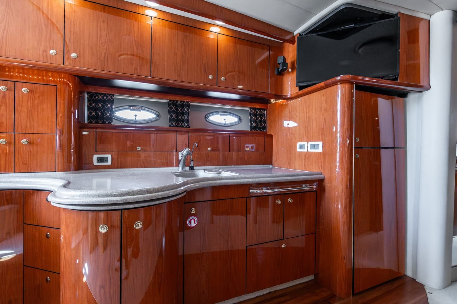 2001 Sea Ray 510 Sundancer 800 CAT - Photo 43