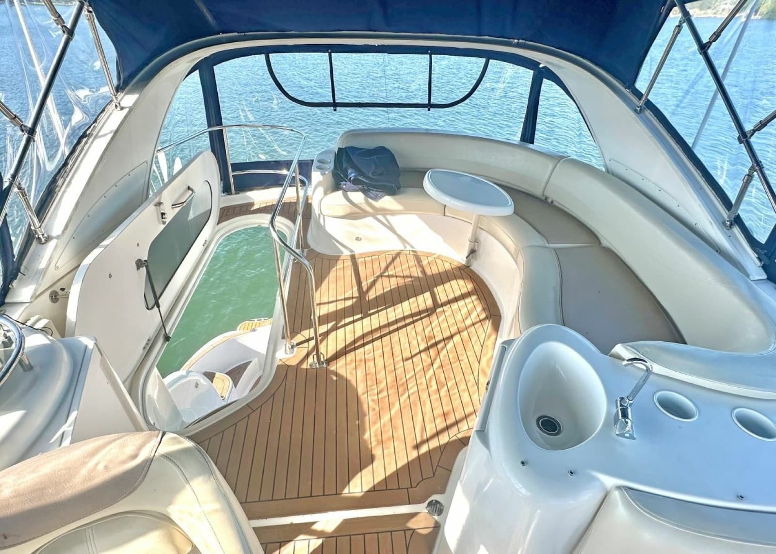 2007 Meridian 391 Motor Yacht - Photo 4