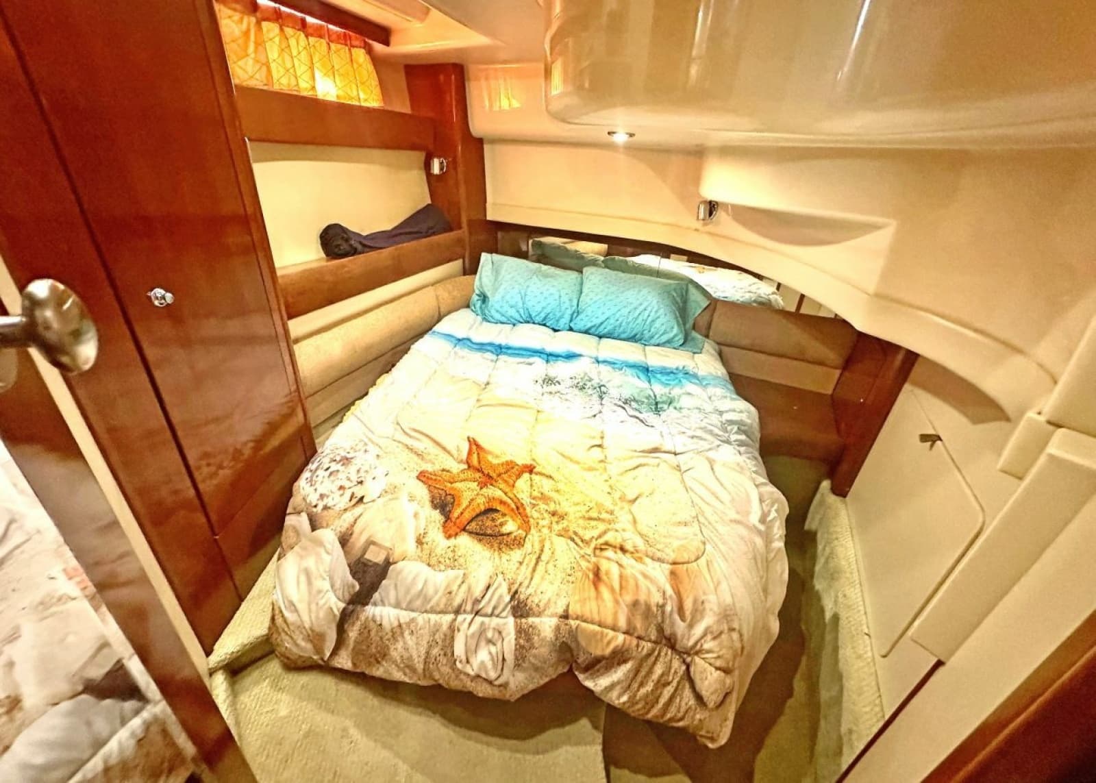 2007 Meridian 391 Motor Yacht - Photo 21