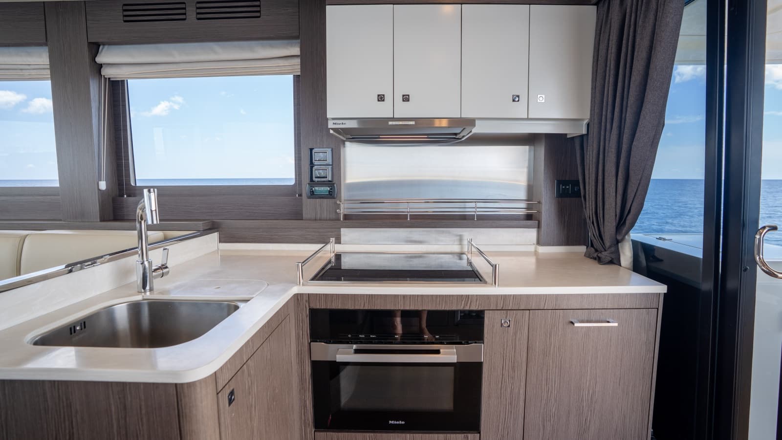 2025 Sirena 58 - Photo 43