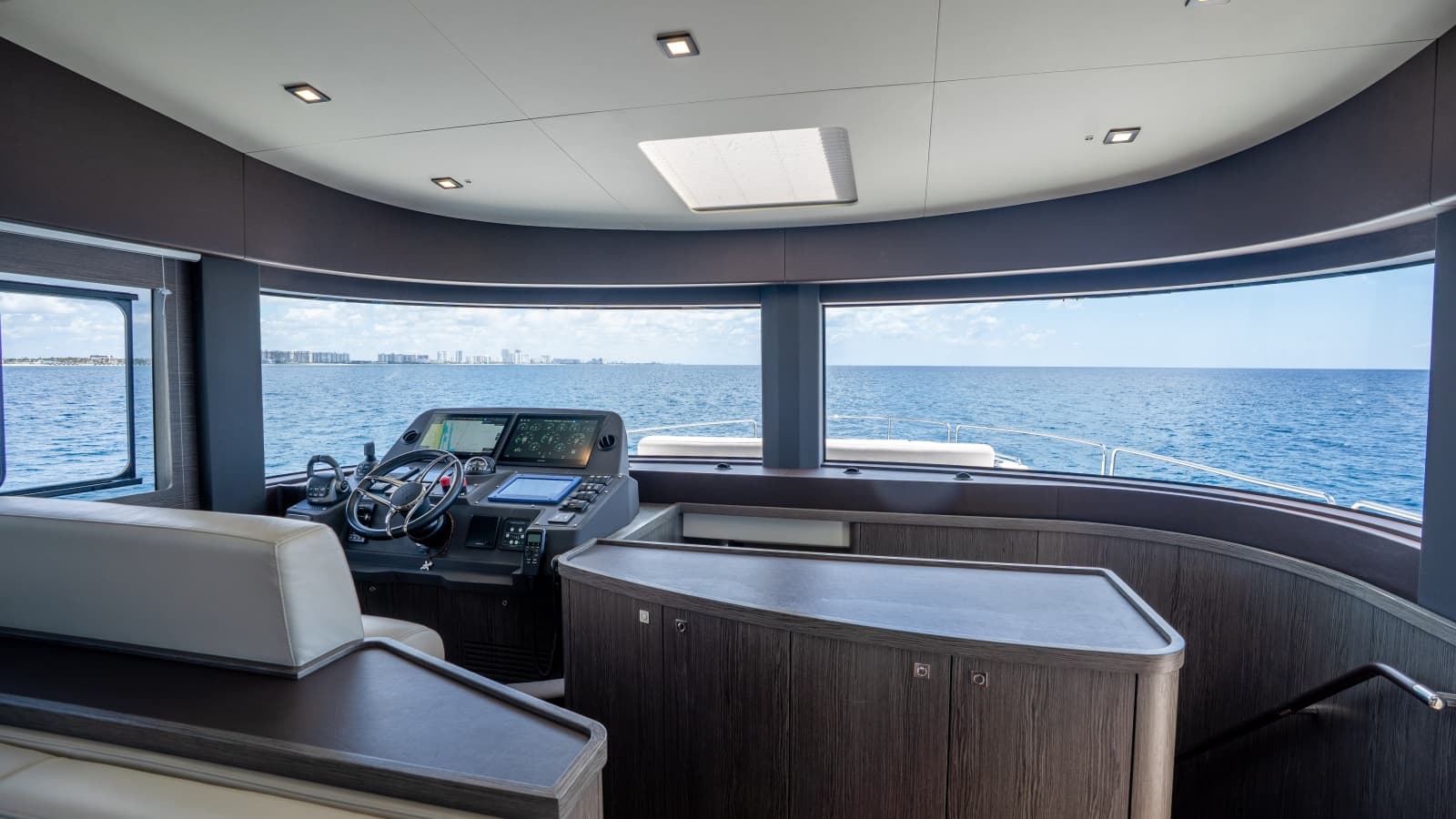 2025 Sirena 58 - Photo 50