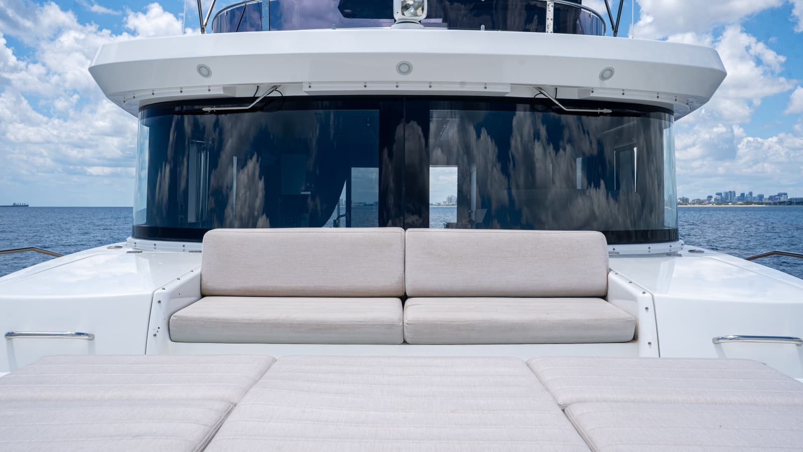 2025 Sirena 58 - Photo 34