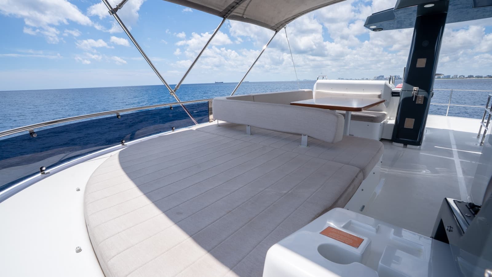 2025 Sirena 58 - Photo 12