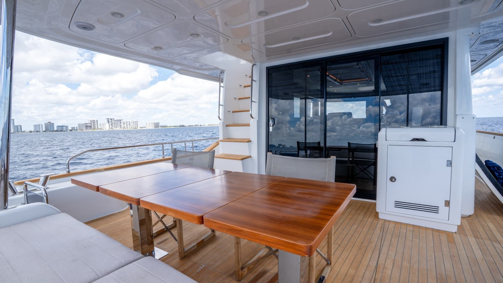 2025 Sirena 58 - Photo 25