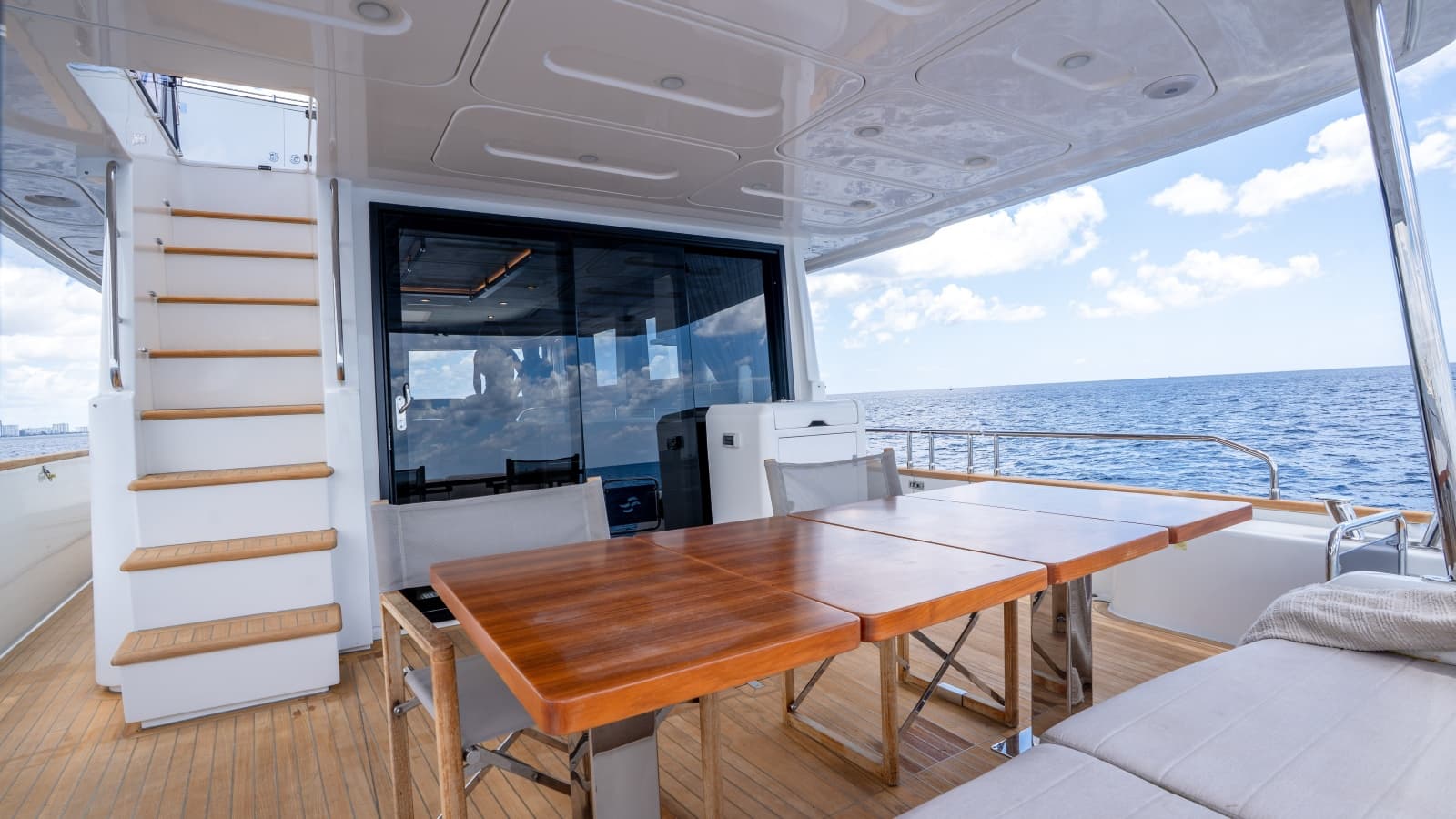 2025 Sirena 58 - Photo 23