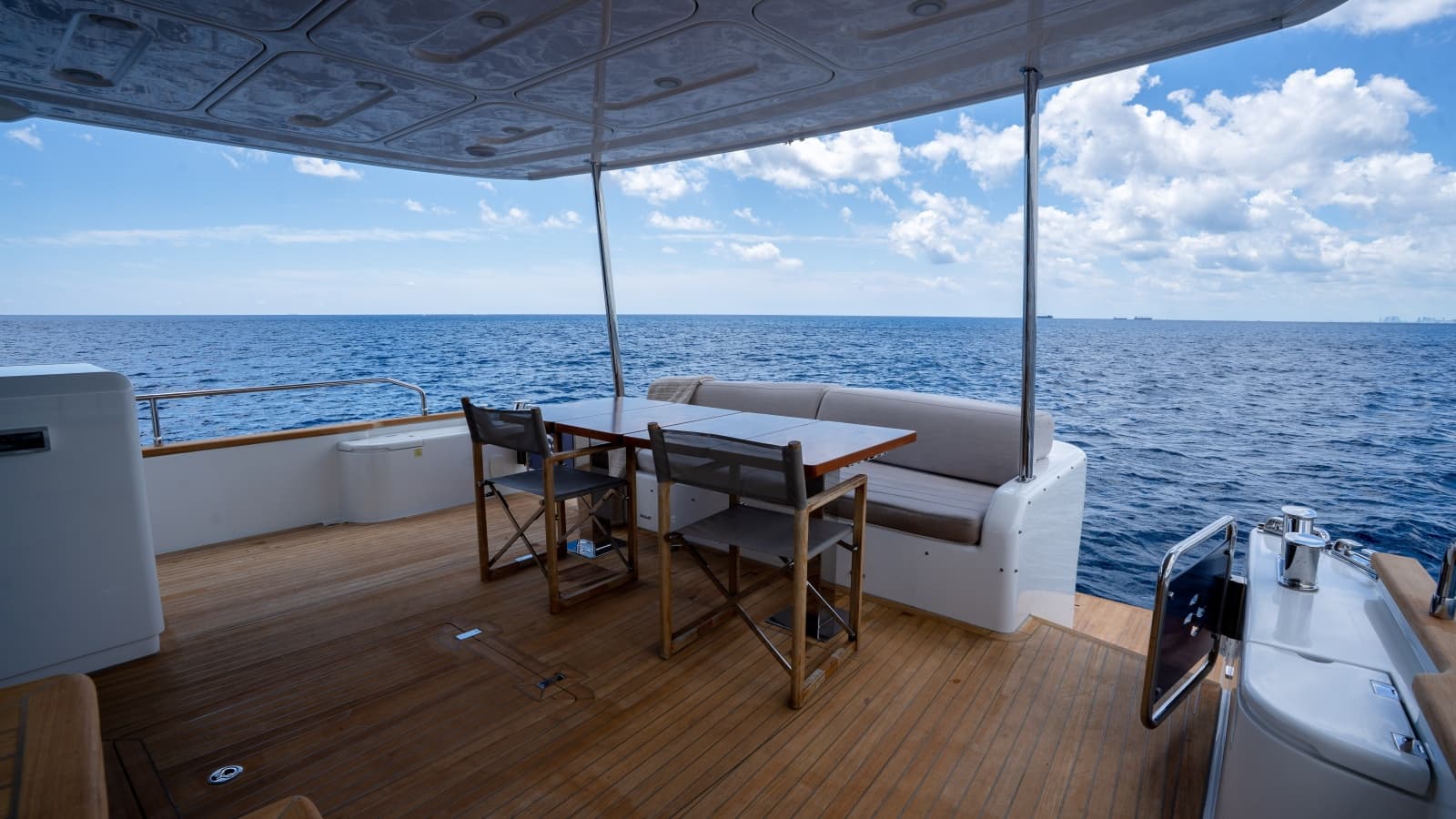 2025 Sirena 58 - Photo 27