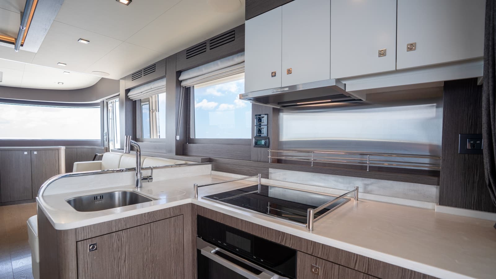 2025 Sirena 58 - Photo 44