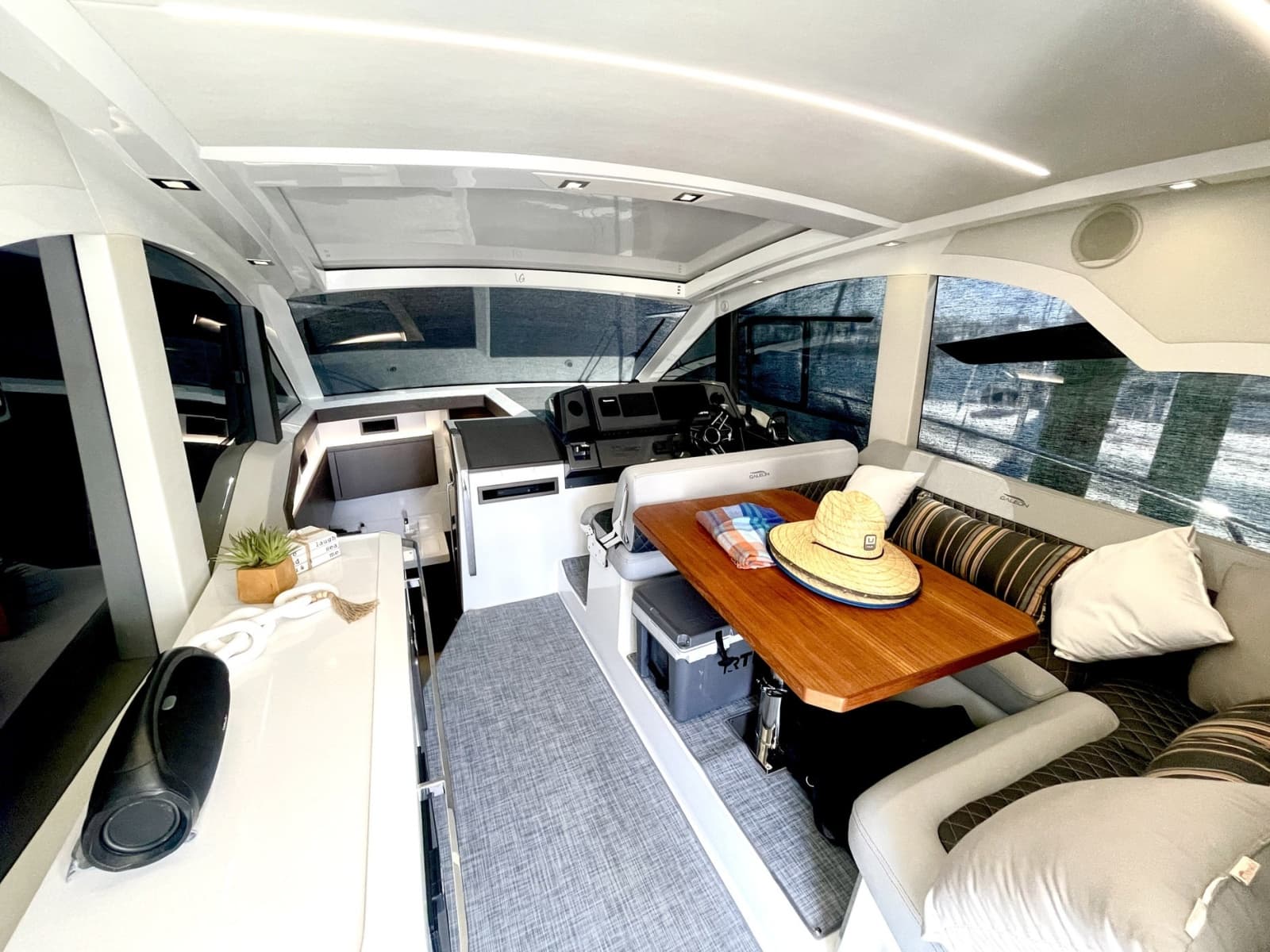 2020 Galeon 425 HTS - Photo 8