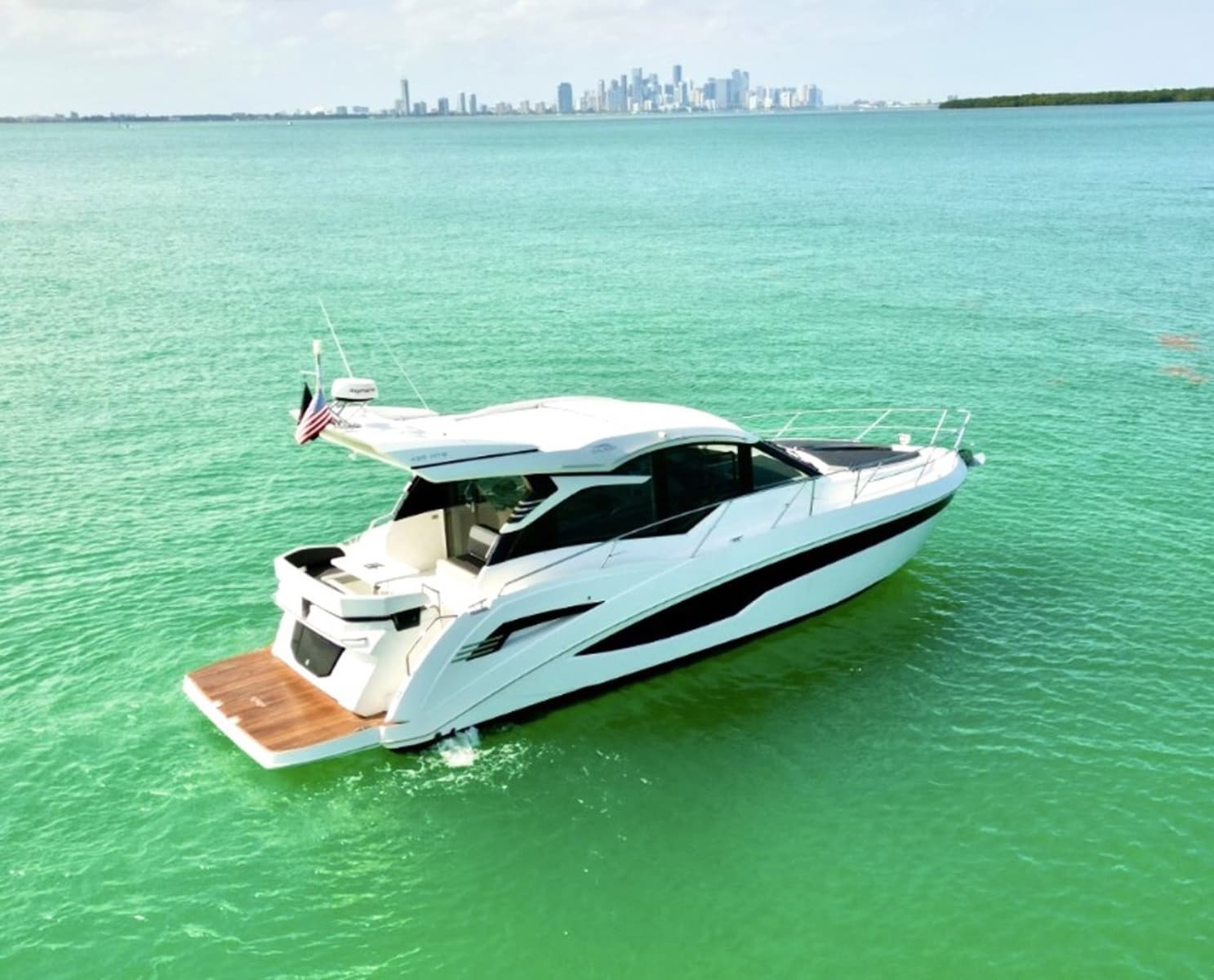 2020 Galeon 425 HTS - Photo 2