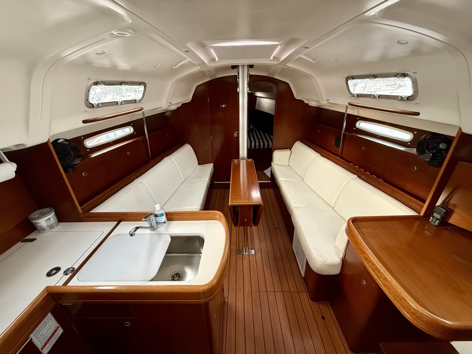 2005 Beneteau First 36.7 - Photo 10