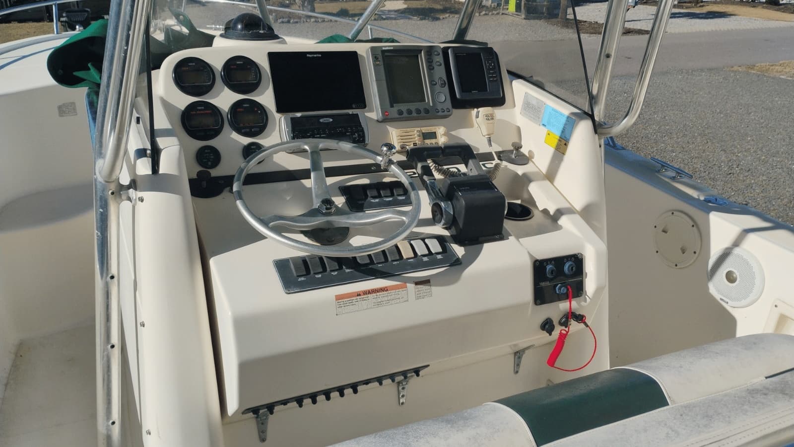2001 Pursuit 2670 Cuddy Console - Photo 9