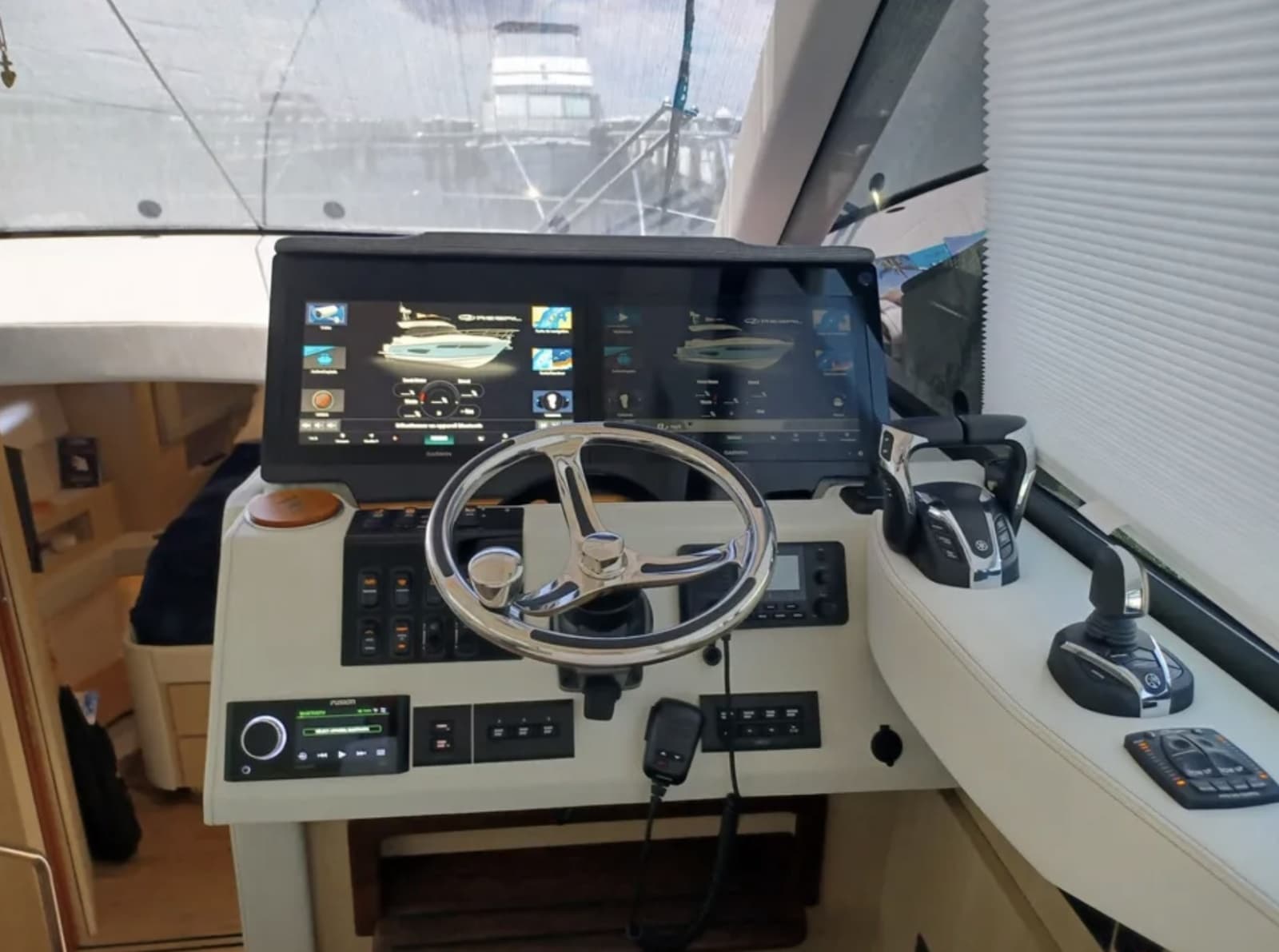 2023 Regal 42 FXO - Photo 8