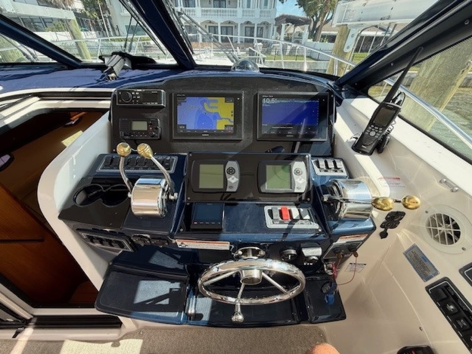 2007 Tiara Yachts 4200 Open - Photo 47