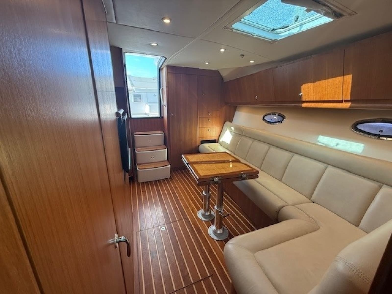 2007 Tiara Yachts 4200 Open - Photo 19