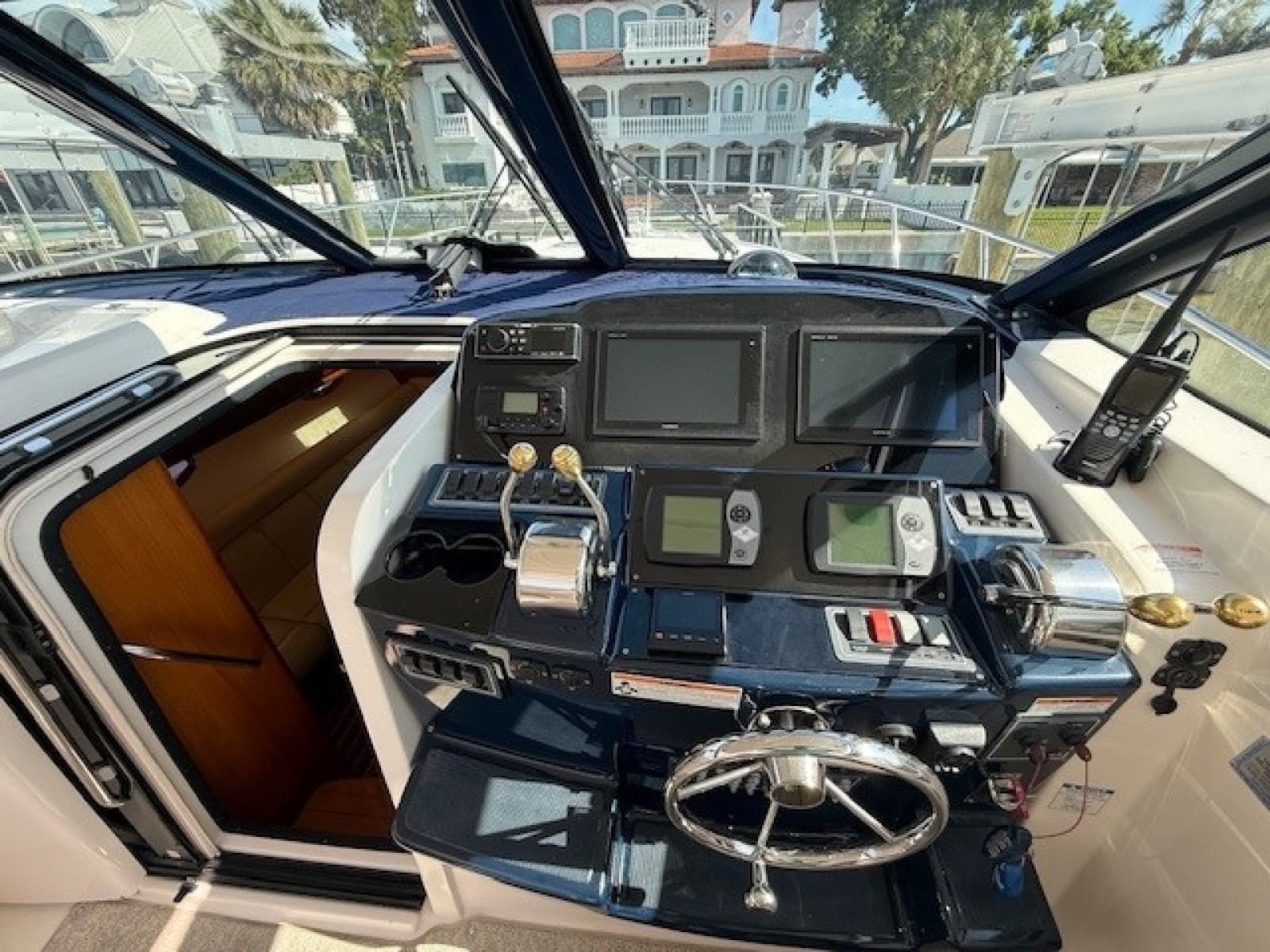 2007 Tiara Yachts 4200 Open - Photo 46