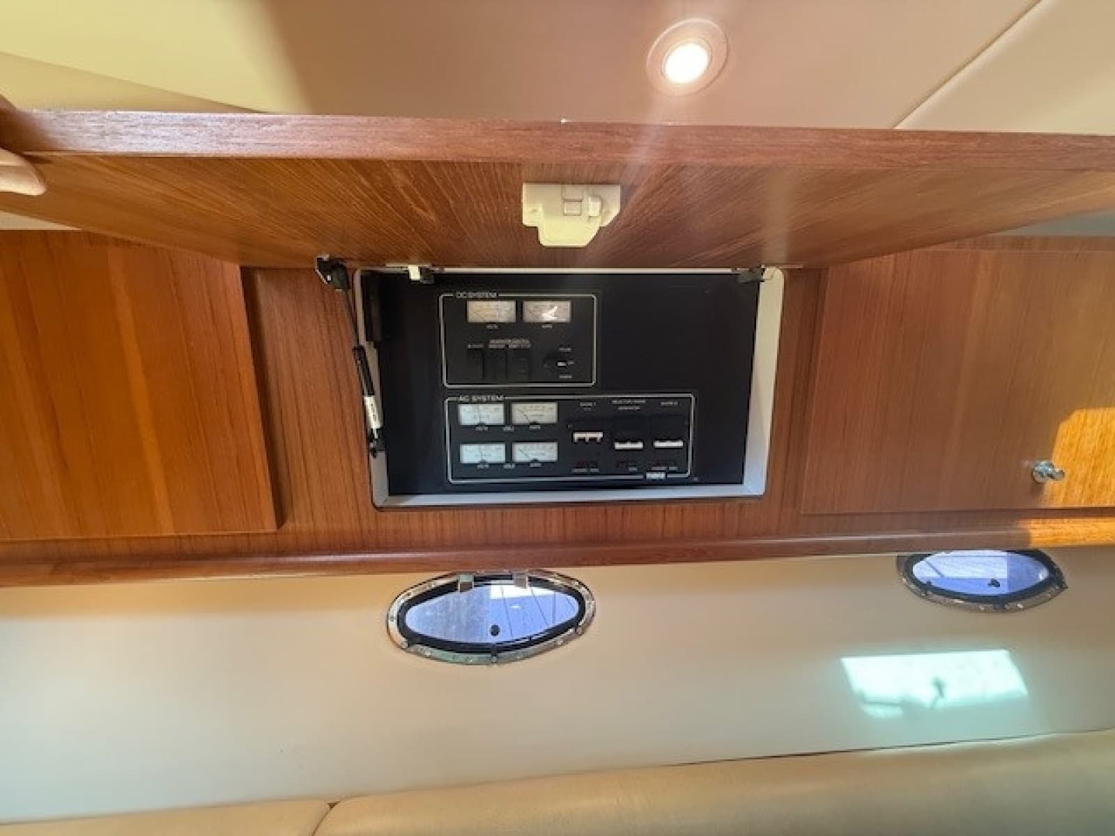 2007 Tiara Yachts 4200 Open - Photo 23