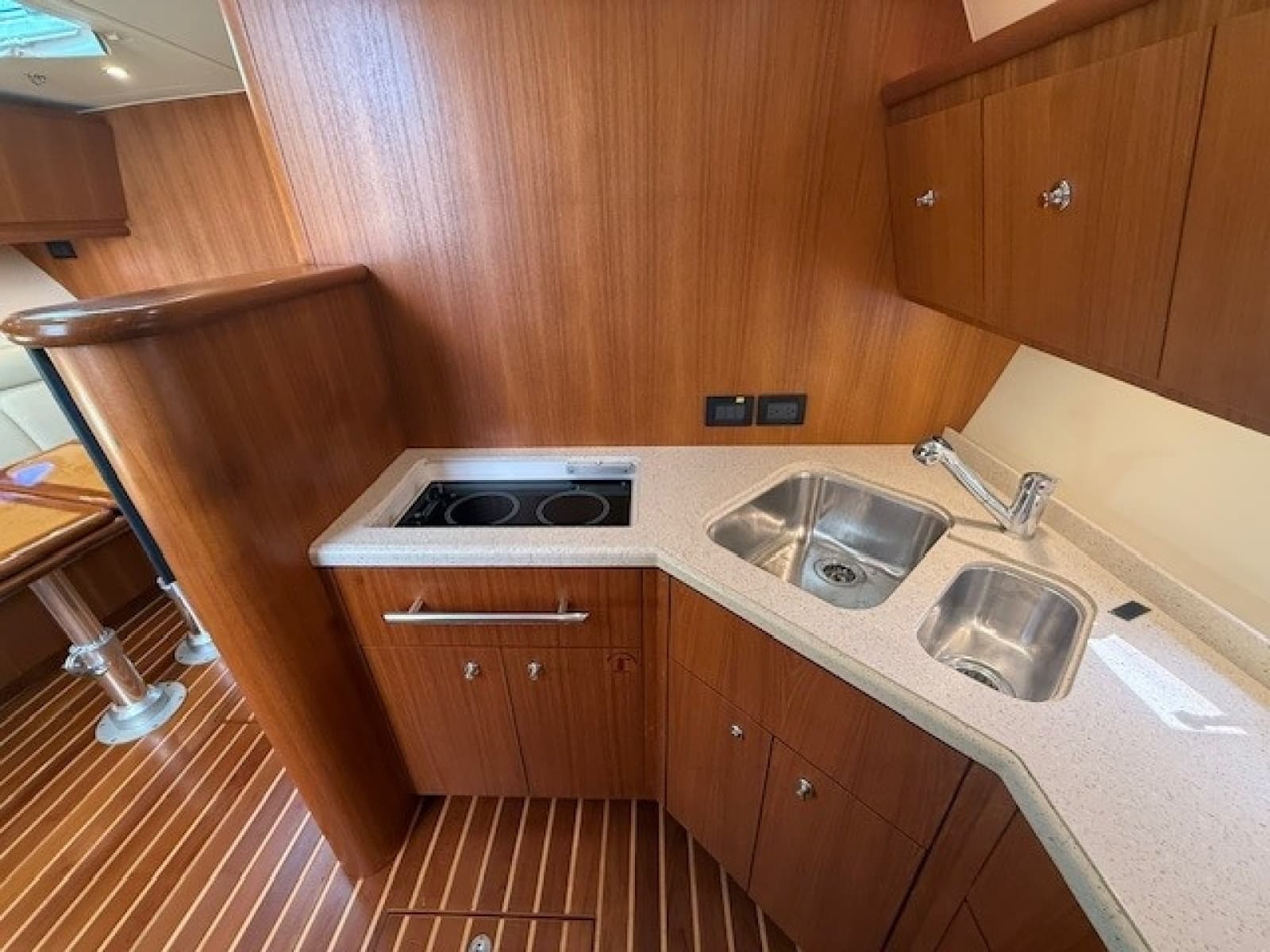 2007 Tiara Yachts 4200 Open - Photo 29