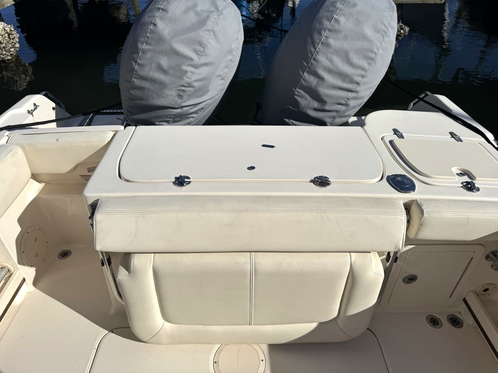 2017 Grady-White Fisherman 257 - Photo 16