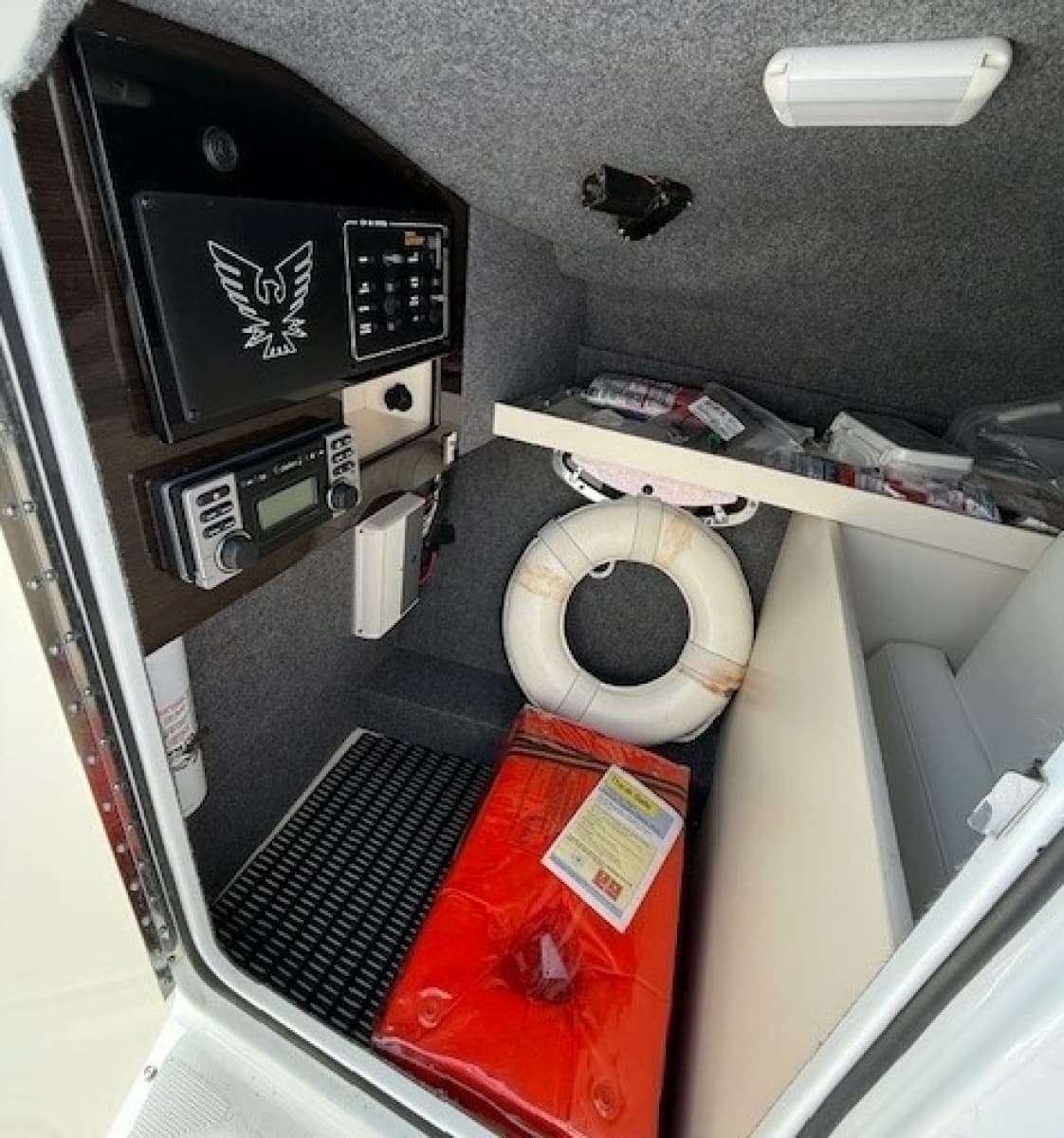 2015 Formula 310 Bowrider - Photo 13