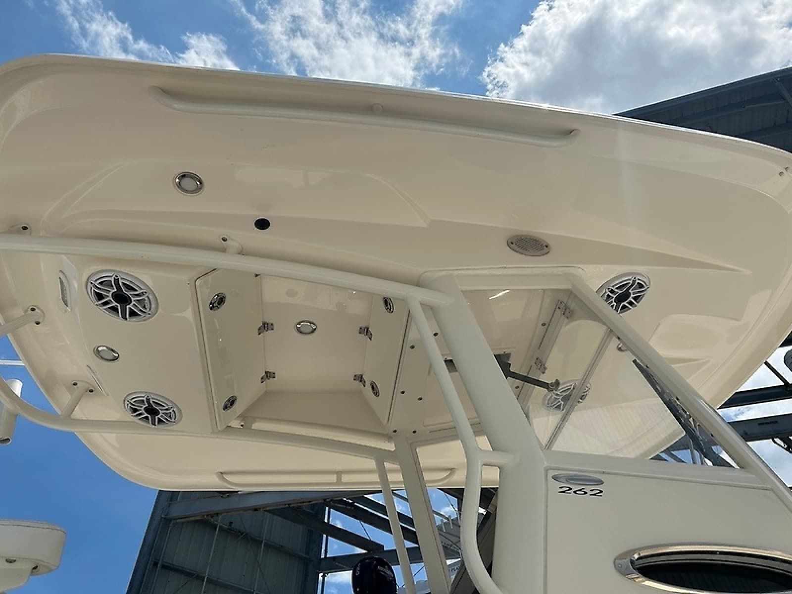 2022 Cobia 262 - Photo 46