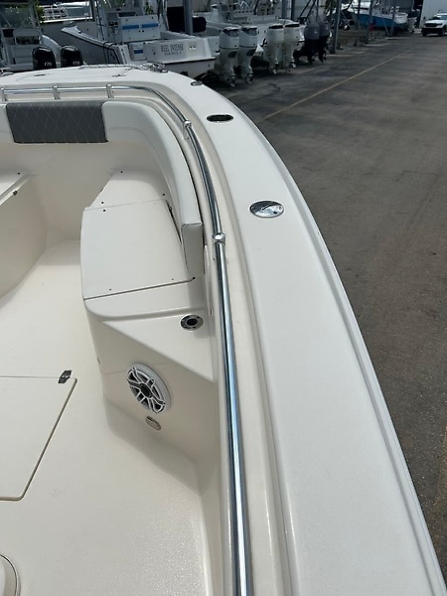 2022 Cobia 262 - Photo 5