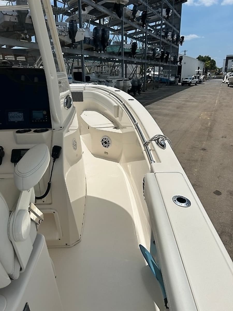 2022 Cobia 262 - Photo 22