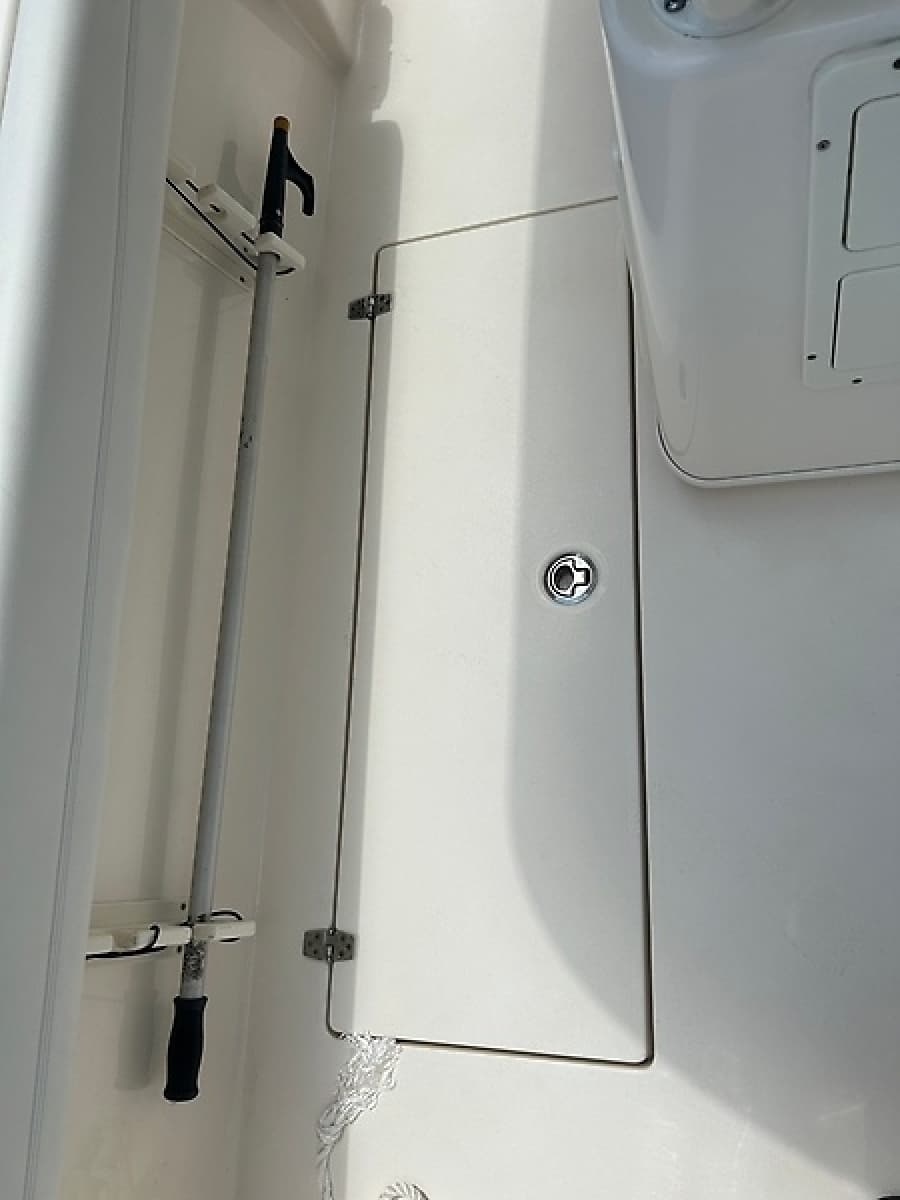 2022 Cobia 262 - Photo 34