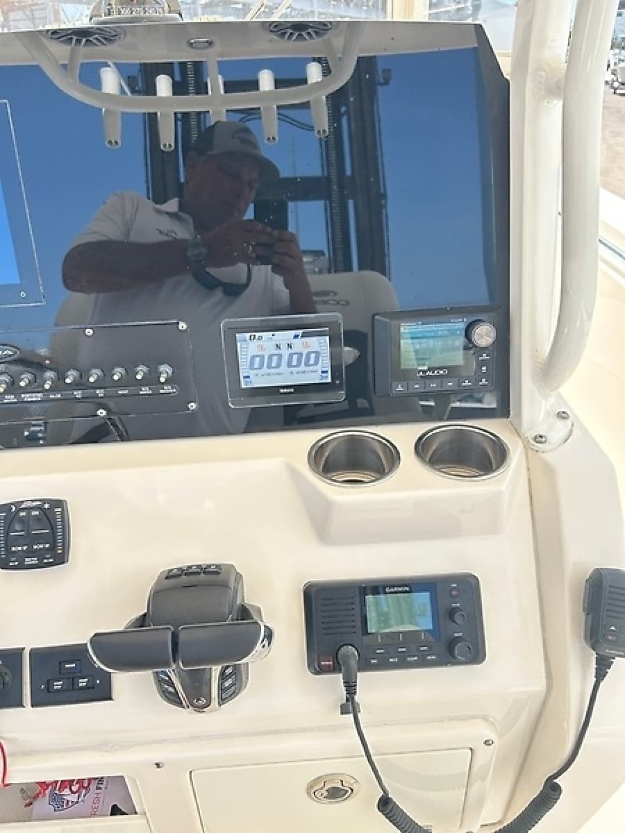 2022 Cobia 262 - Photo 13