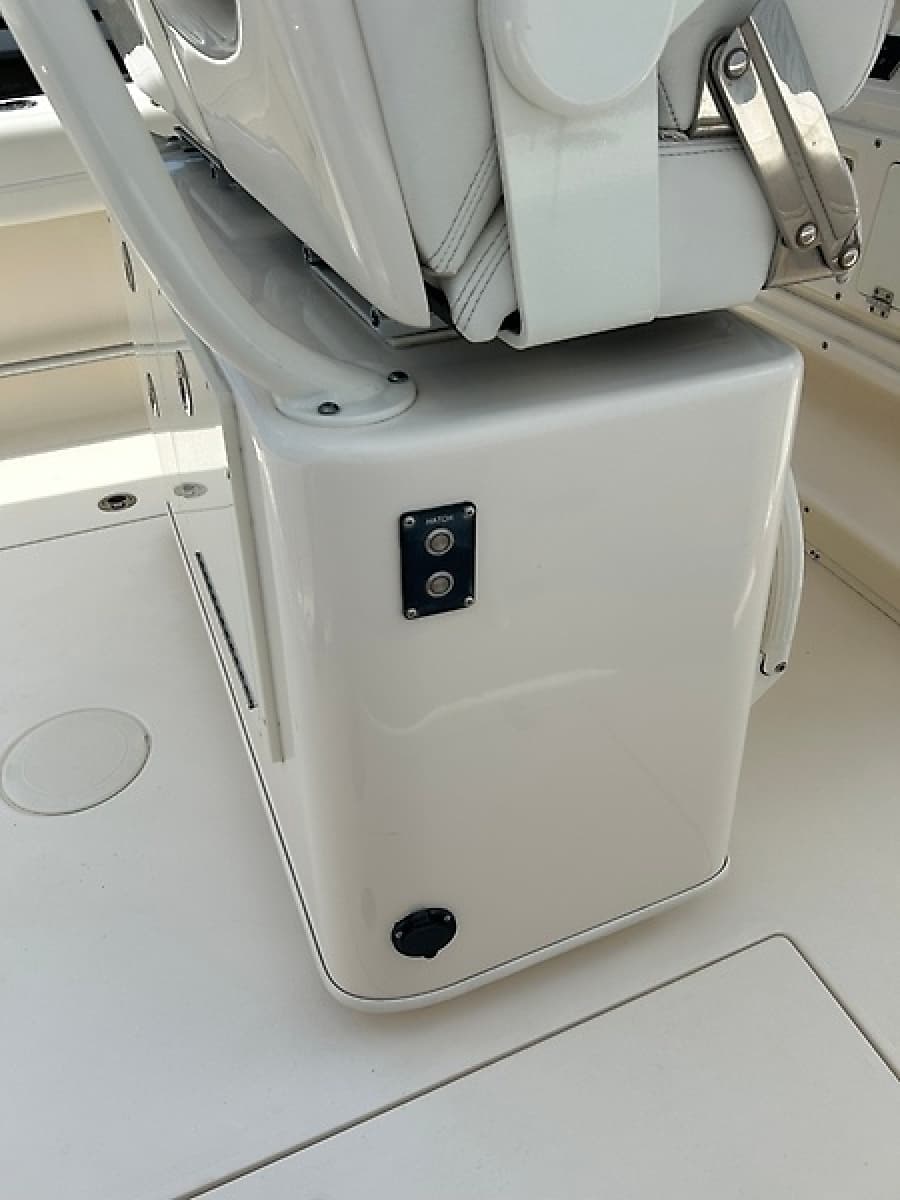 2022 Cobia 262 - Photo 39