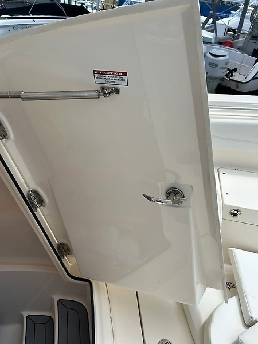 2022 Cobia 262 - Photo 19