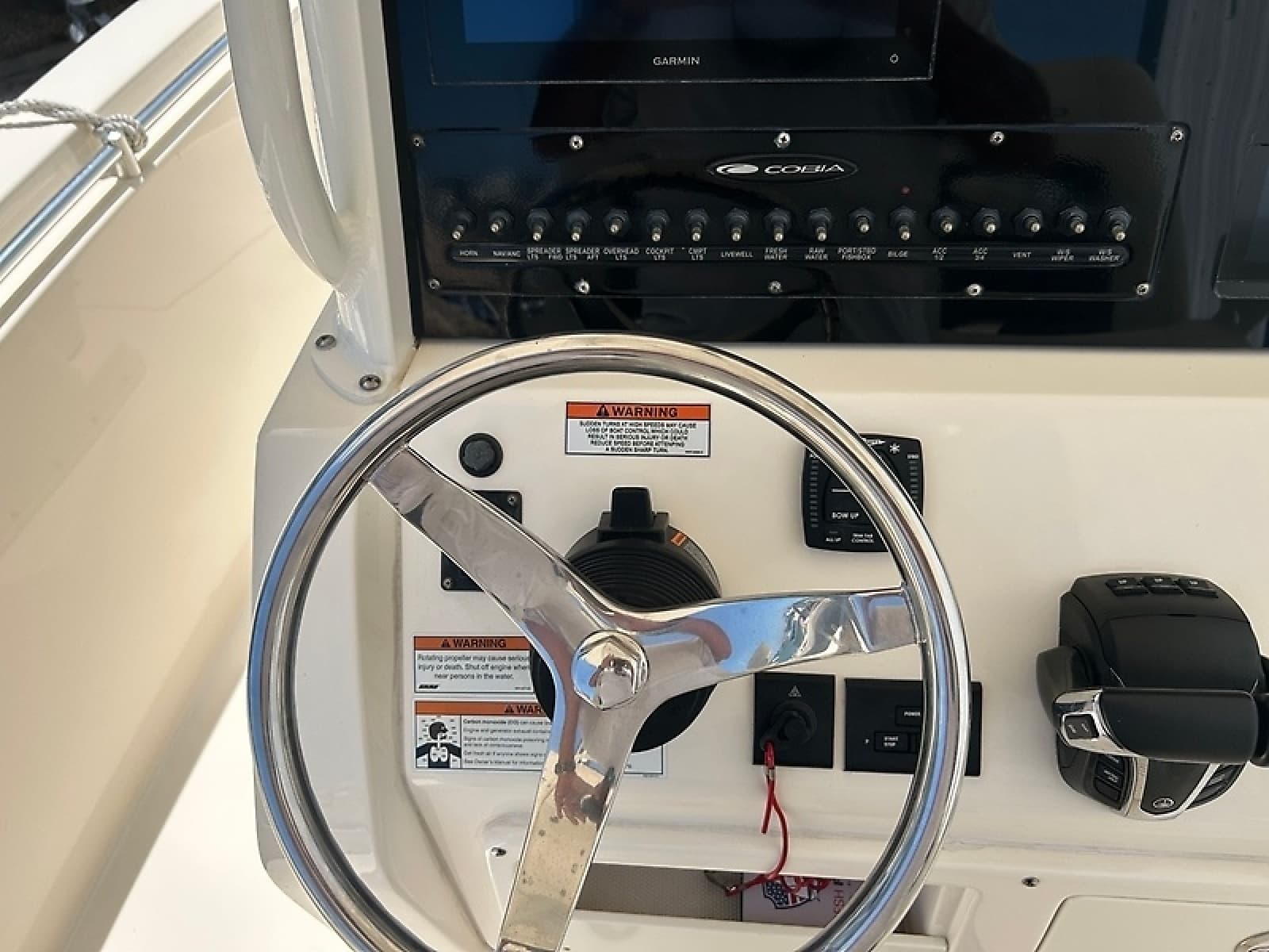 2022 Cobia 262 - Photo 8