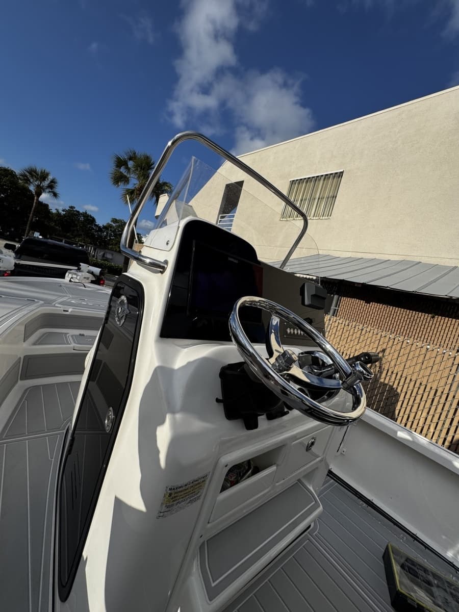 2022 Tidewater 2110 Bay - Photo 6