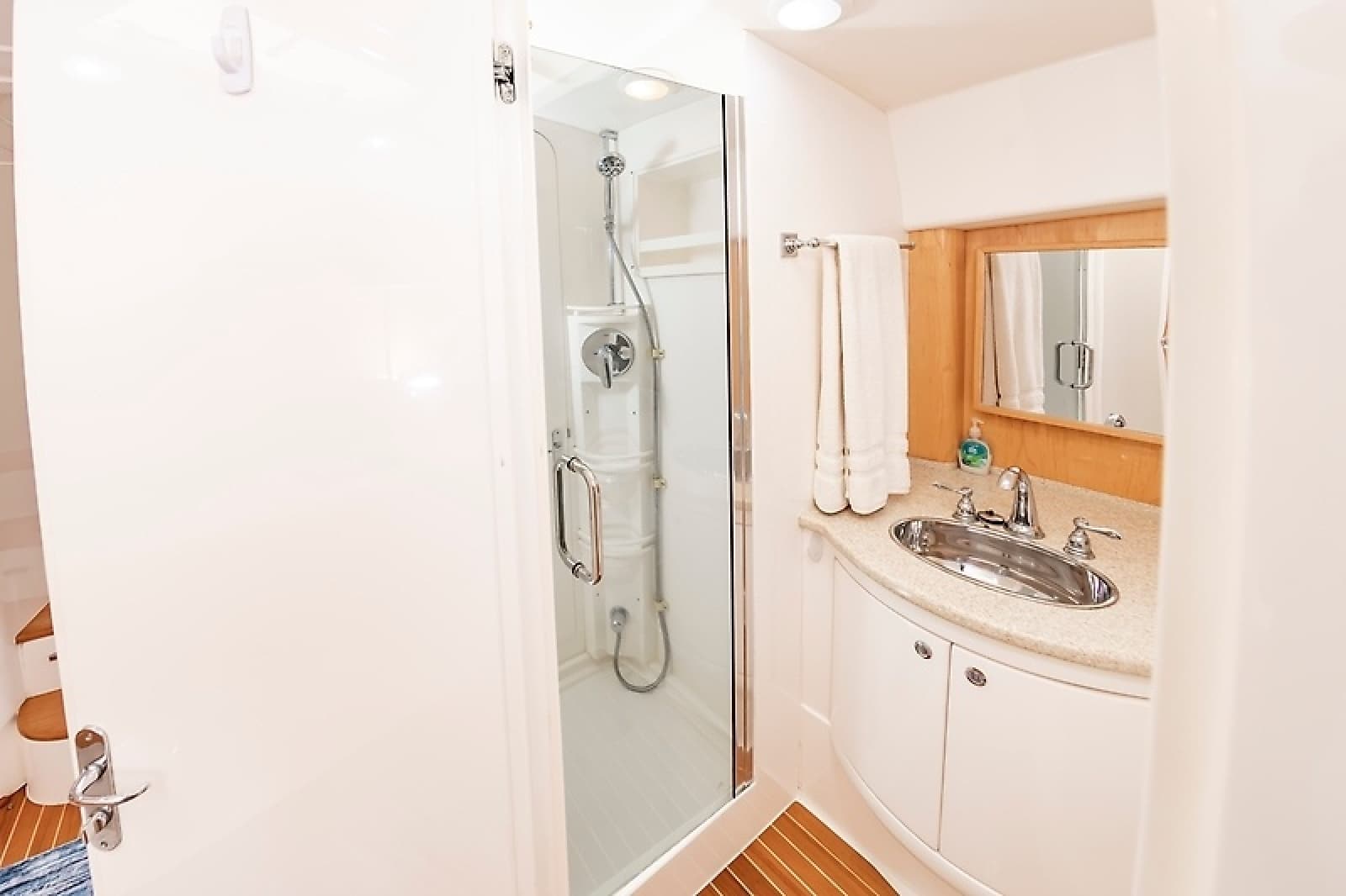 2010 Intrepid 475 Sport Yacht - Photo 34