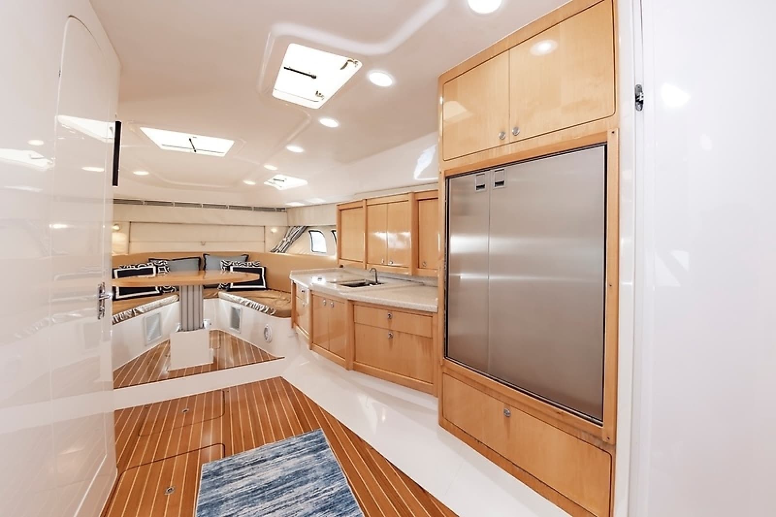 2010 Intrepid 475 Sport Yacht - Photo 24