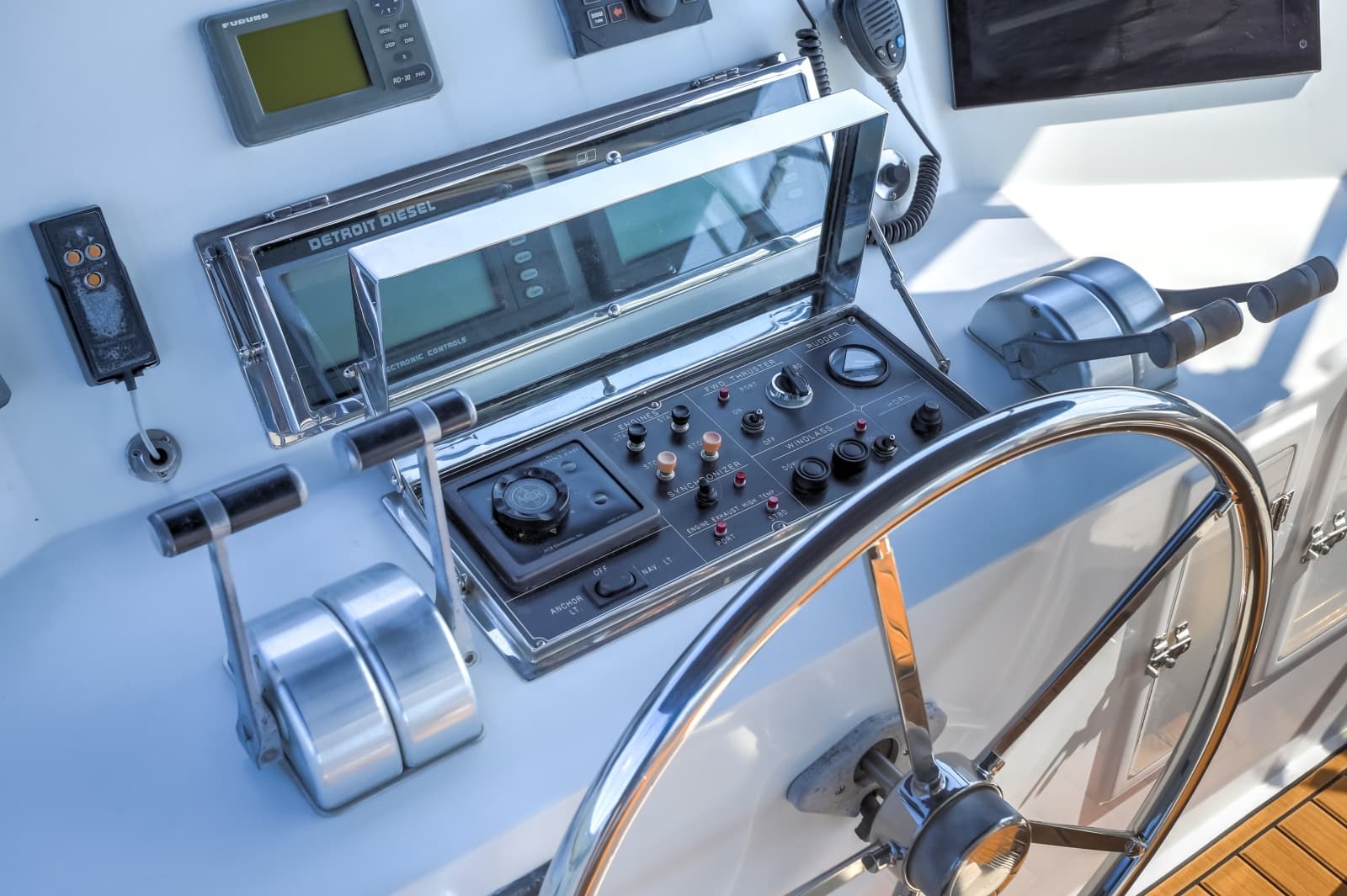 2003 Jefferson 57 Pilothouse - Photo 27