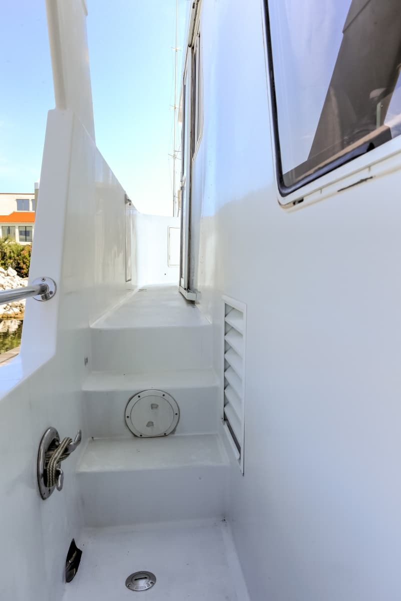 2003 Jefferson 57 Pilothouse - Photo 19