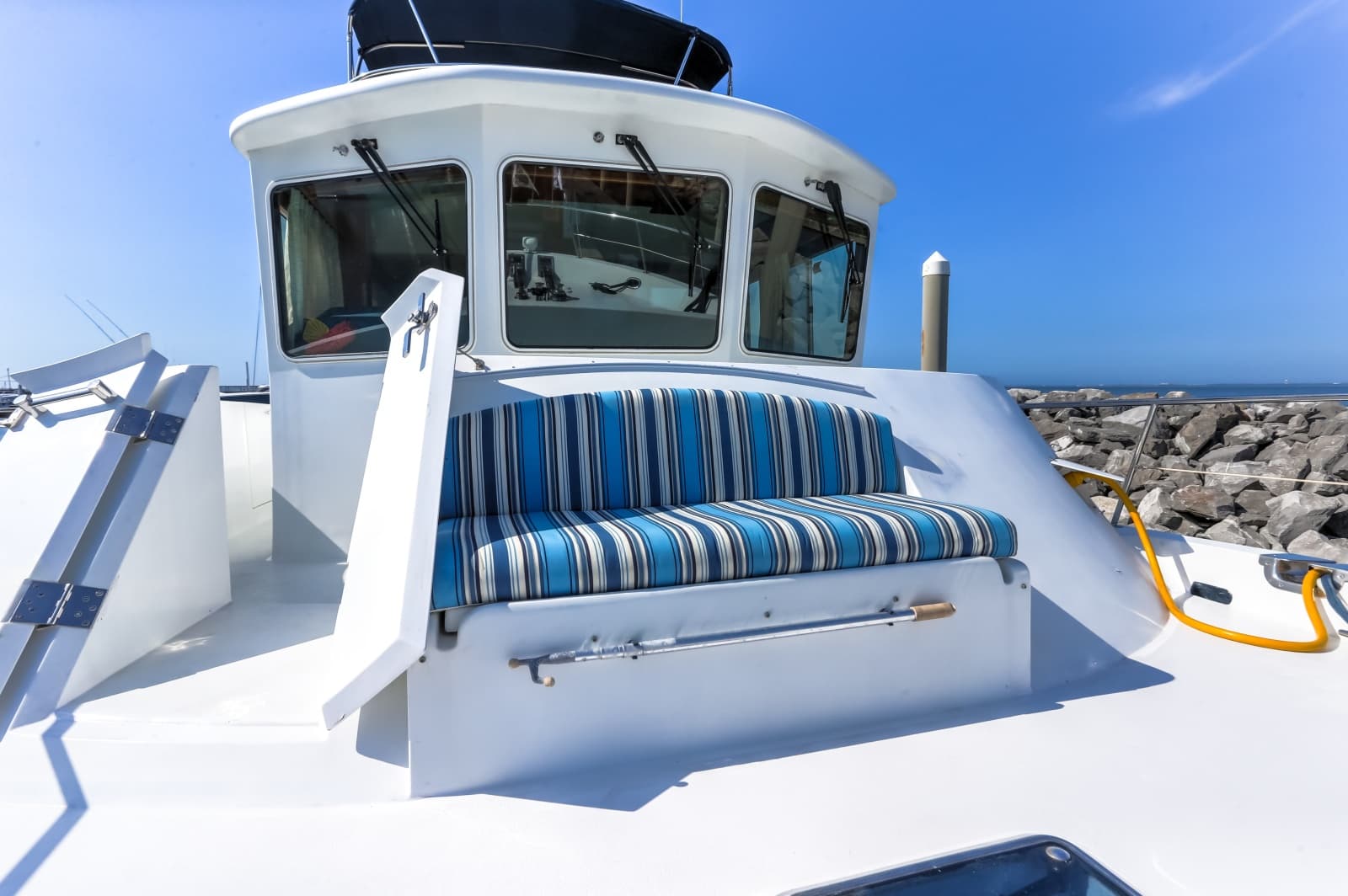 2003 Jefferson 57 Pilothouse - Photo 14