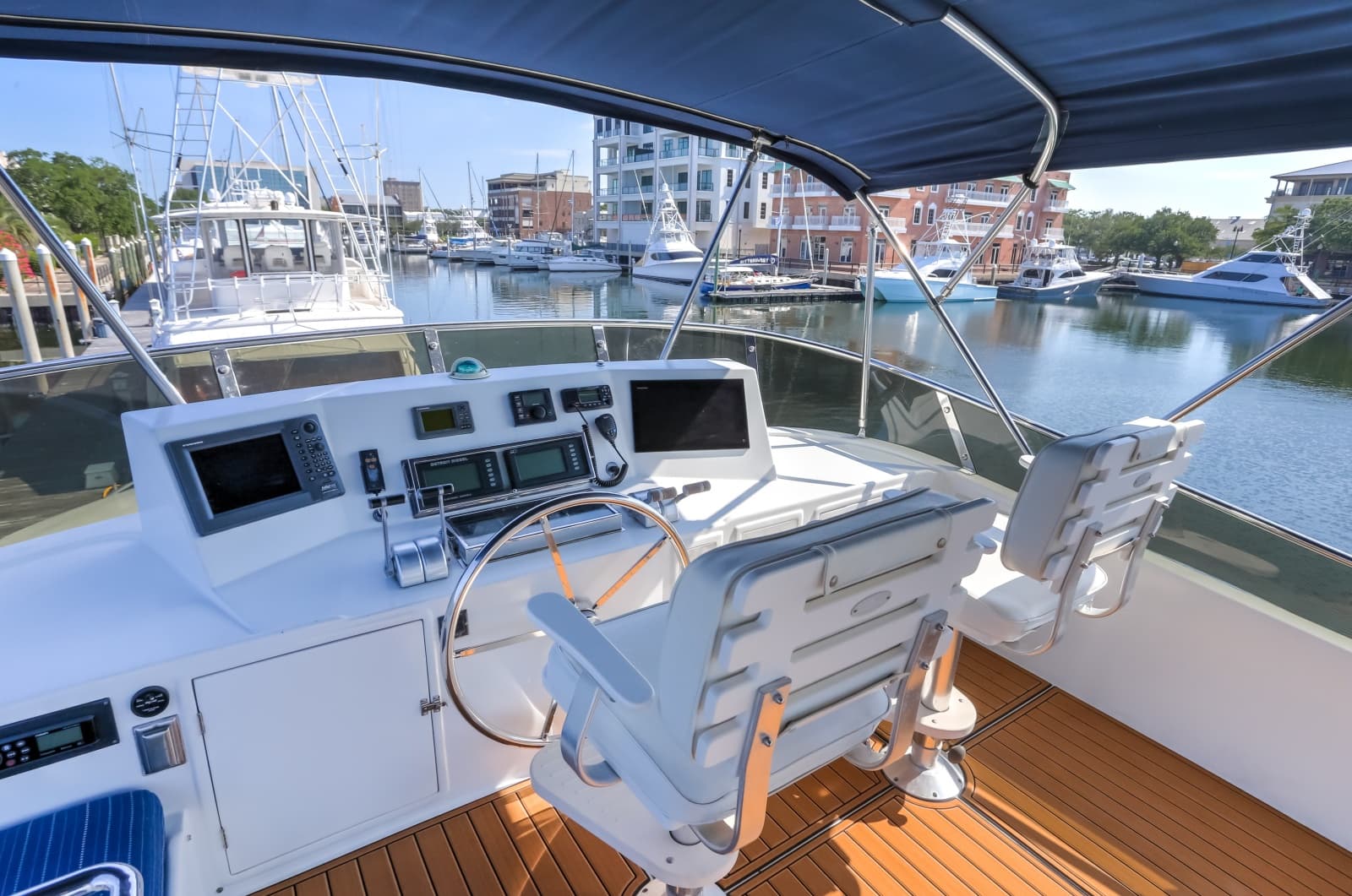 2003 Jefferson 57 Pilothouse - Photo 24