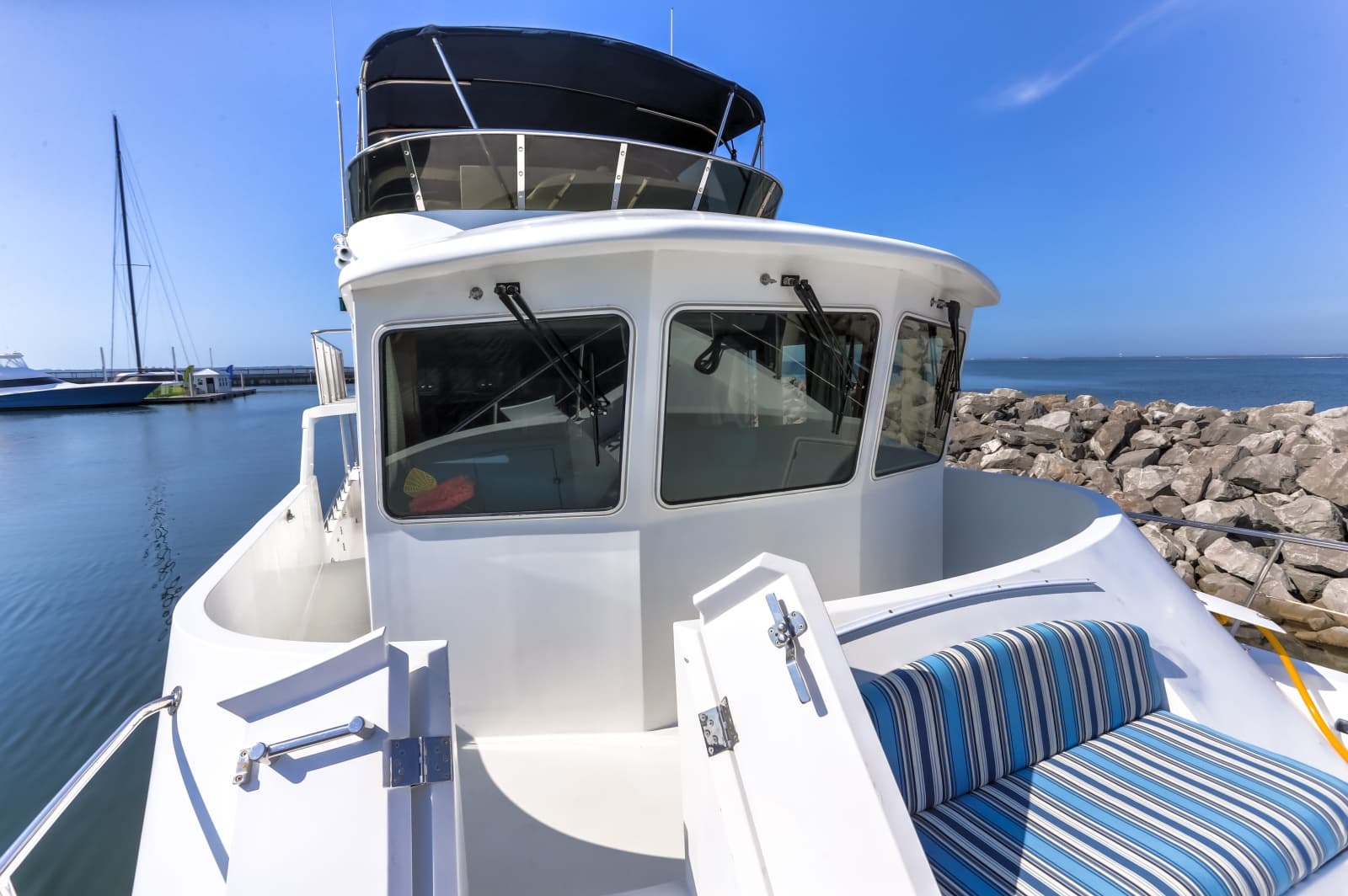 2003 Jefferson 57 Pilothouse - Photo 12