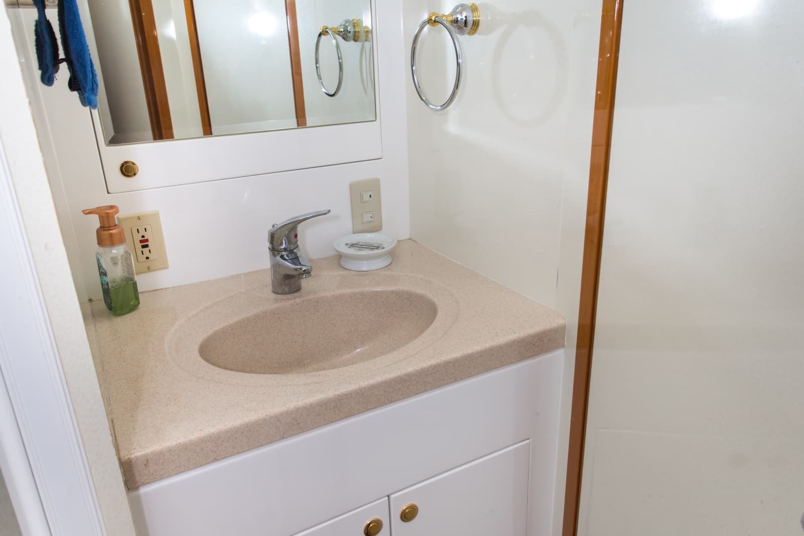 2003 Jefferson 57 Pilothouse - Photo 83