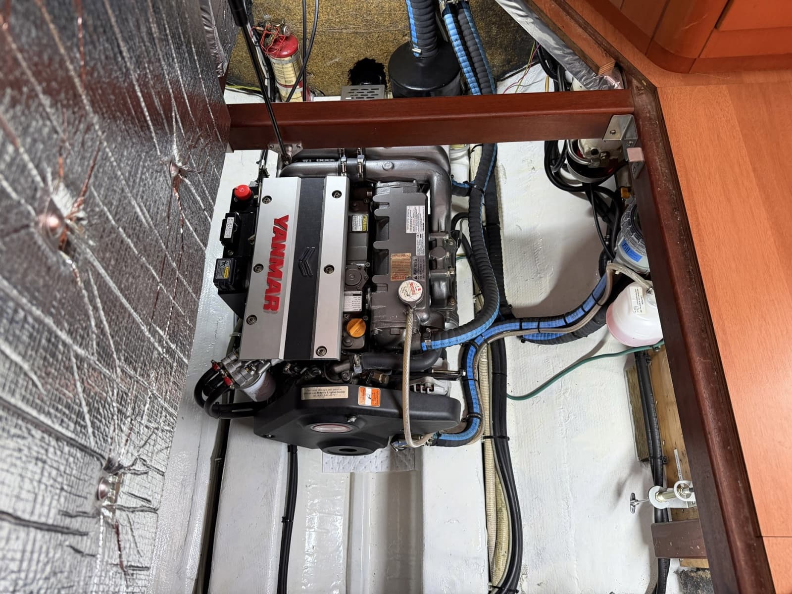 2005 Lagoon Power 43 - Photo 53